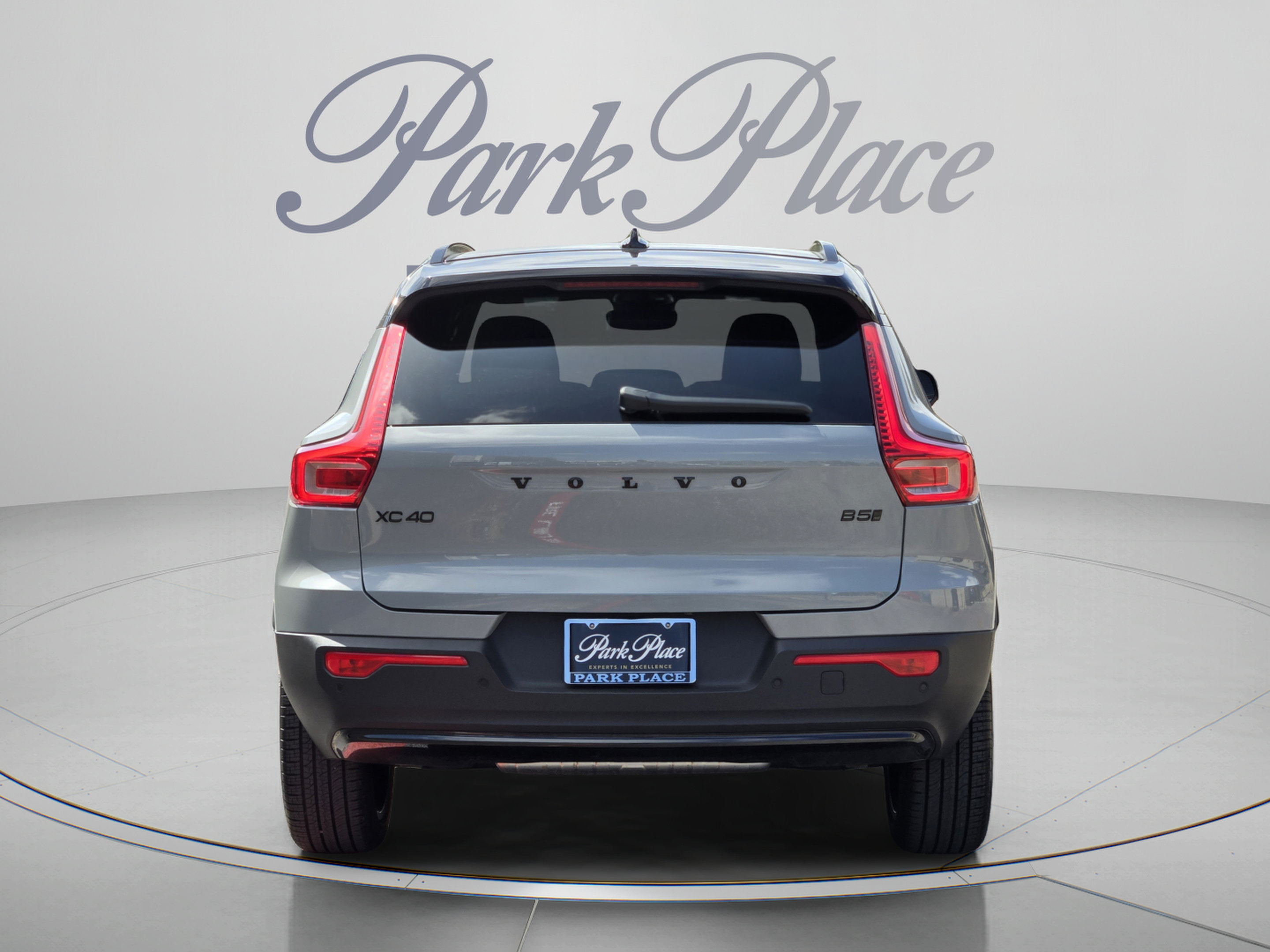 New 2026 Volvo XC40 B5 Ultra w/ Protection Package Premier AWD/4WD image 4
