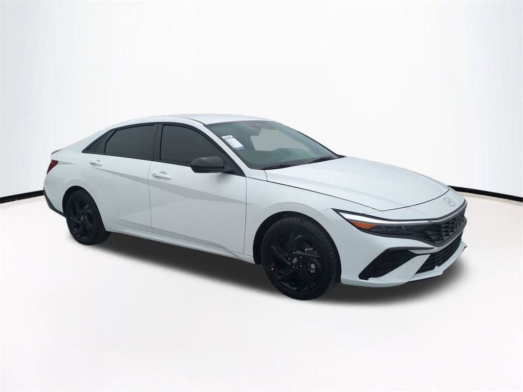 New 2026 Hyundai Elantra Sport image 2
