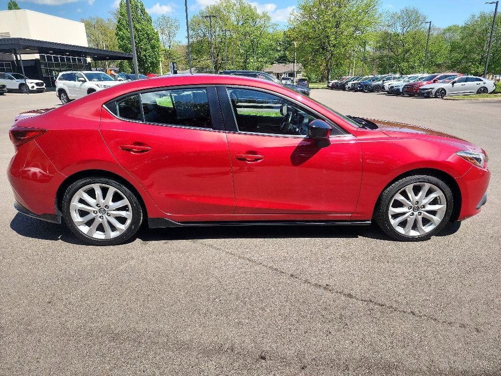 Used 2016 MAZDA MAZDA3 s Grand Touring w/ Technology Package FWD image 4