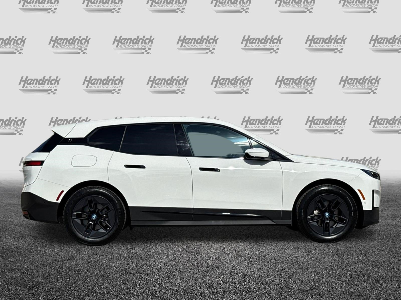 Certified 2024 BMW iX xDrive50 AWD/4WD image 3