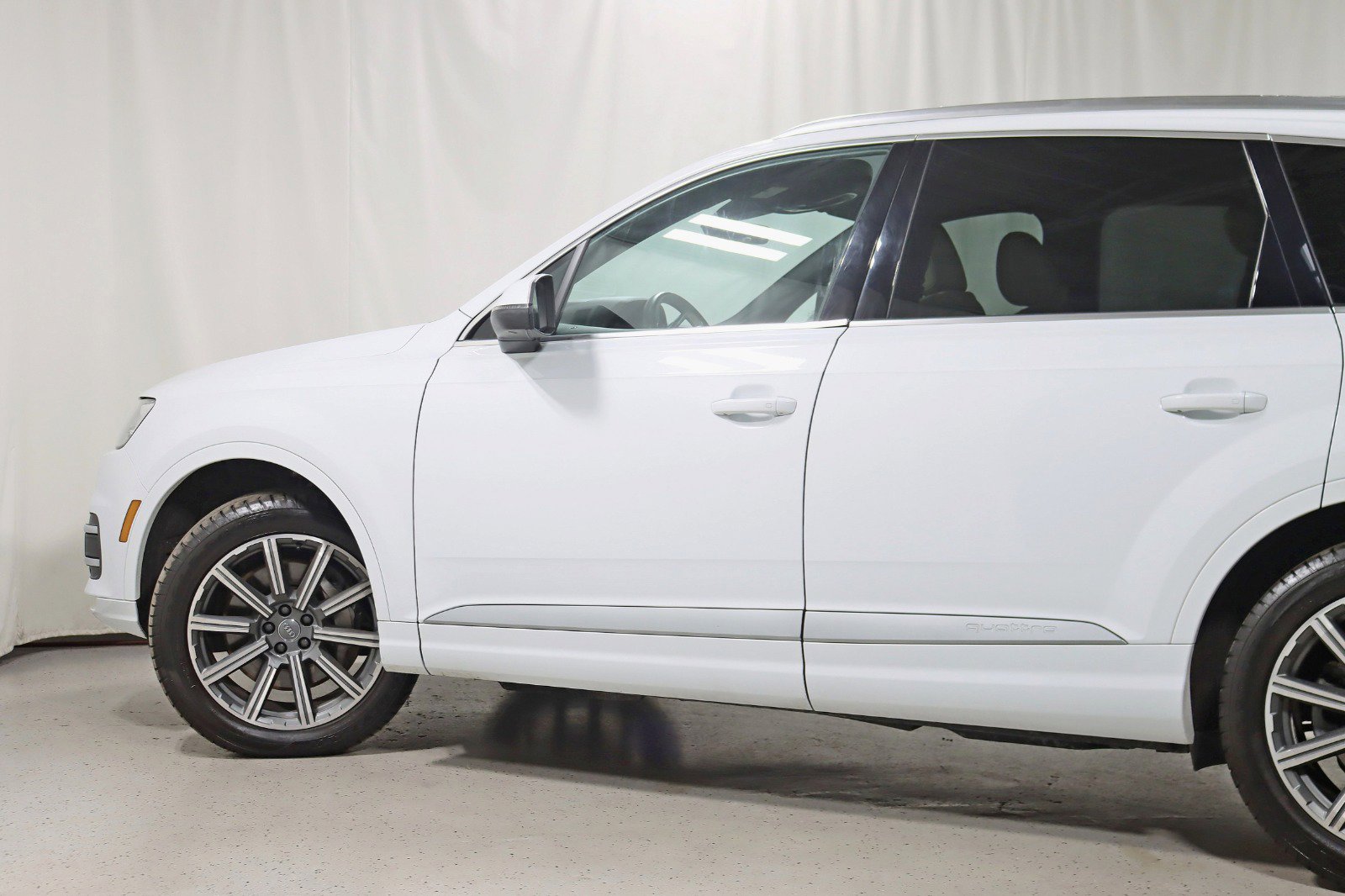 Used 2017 Audi Q7 3.0T Prestige image 11