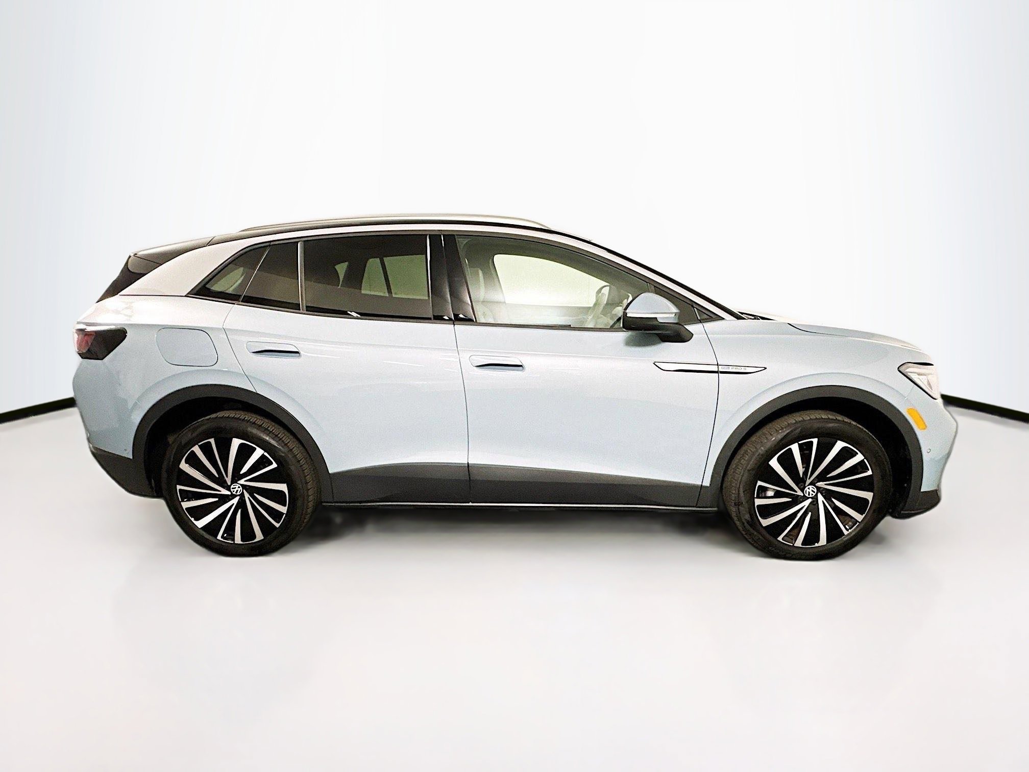 Used 2023 Volkswagen ID.4 Pro S Plus AWD/4WD image 10