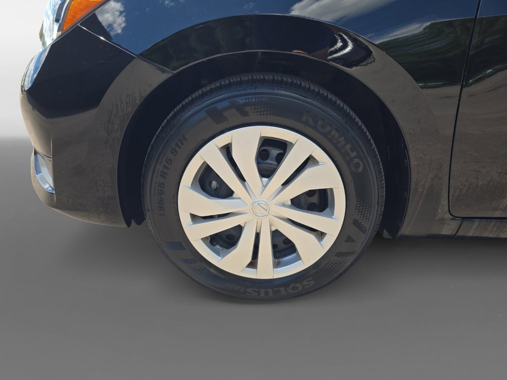 Used 2024 Nissan Versa S image 10