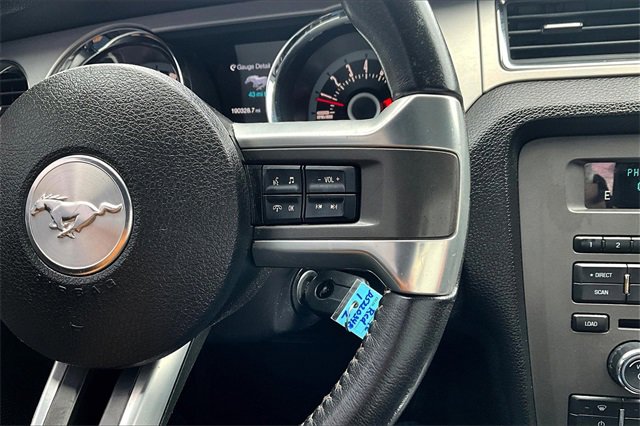 Used 2013 Ford Mustang Premium image 21