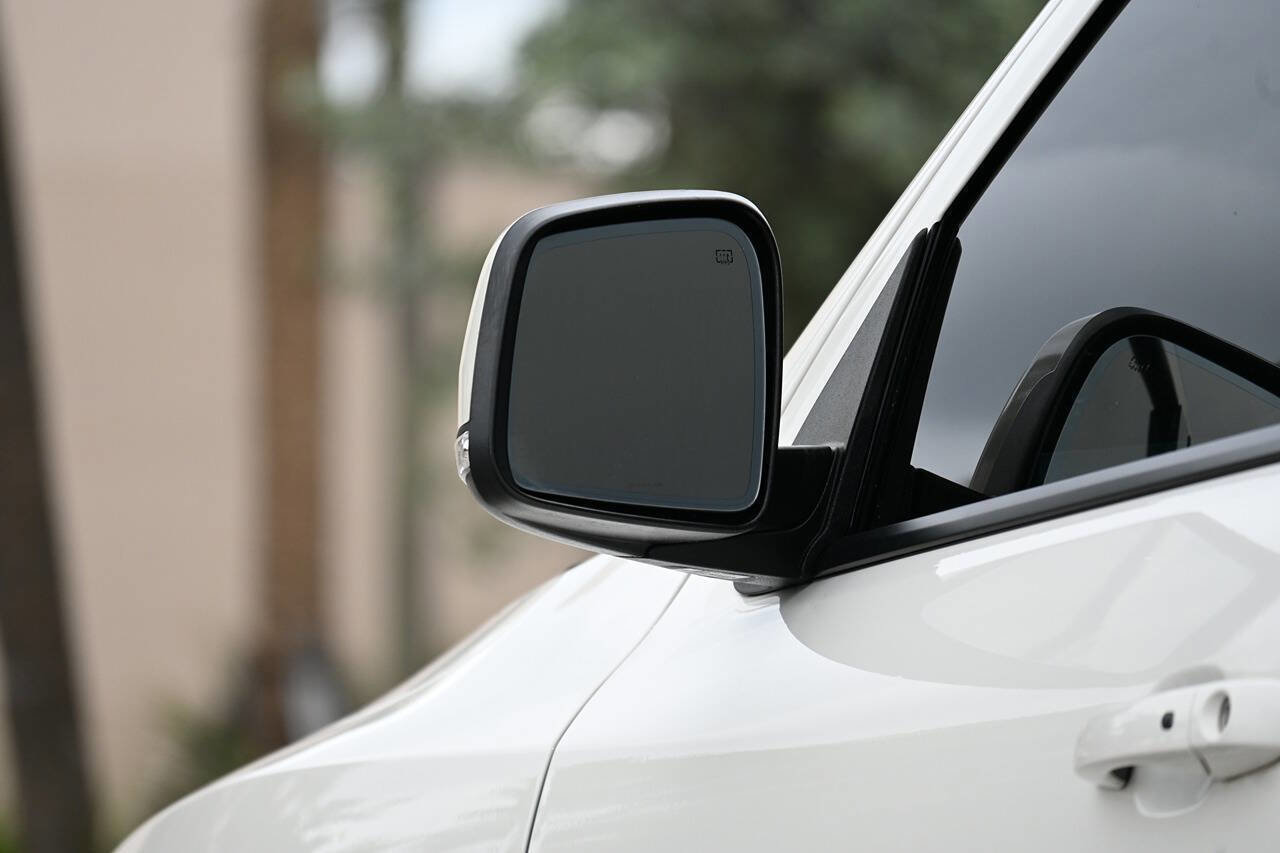 Used 2012 Dodge Durango R/T w/ Leather Interior Group image 30