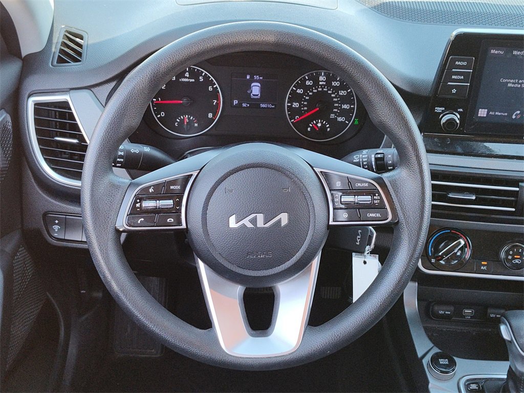 Used 2023 Kia Seltos LX image 27