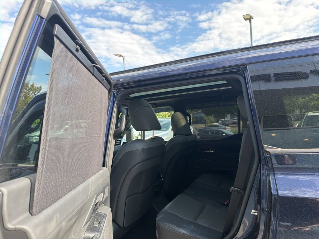 Used 2024 Lexus GX 550 w/ Accessory Package (2T) image 34