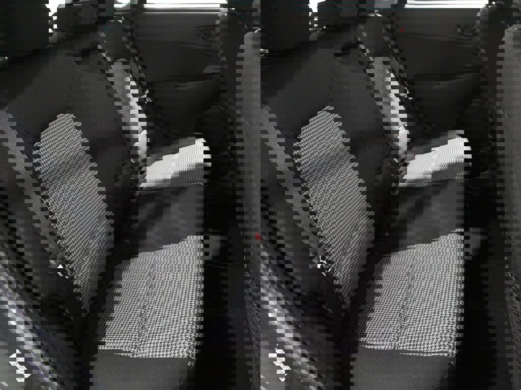 Certified 2021 Hyundai Kona SE image 18