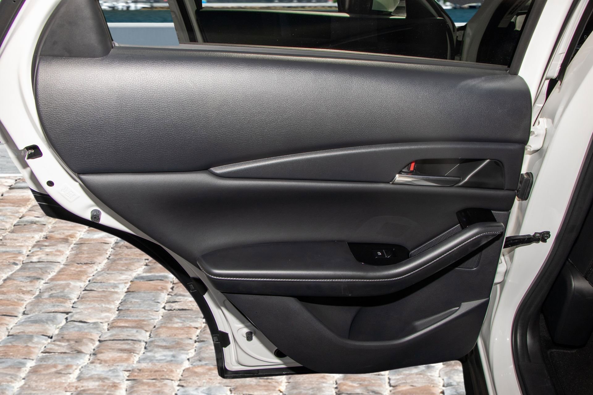 Used 2025 MAZDA CX-30 AWD 2.5 S w/ Preferred Package image 15