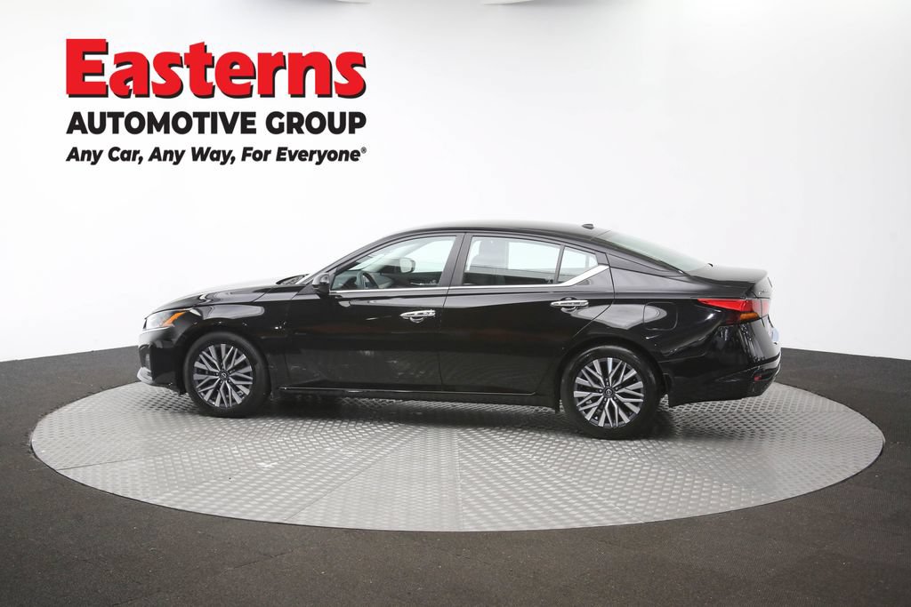 Used 2023 Nissan Altima 2.5 SV FWD image 60