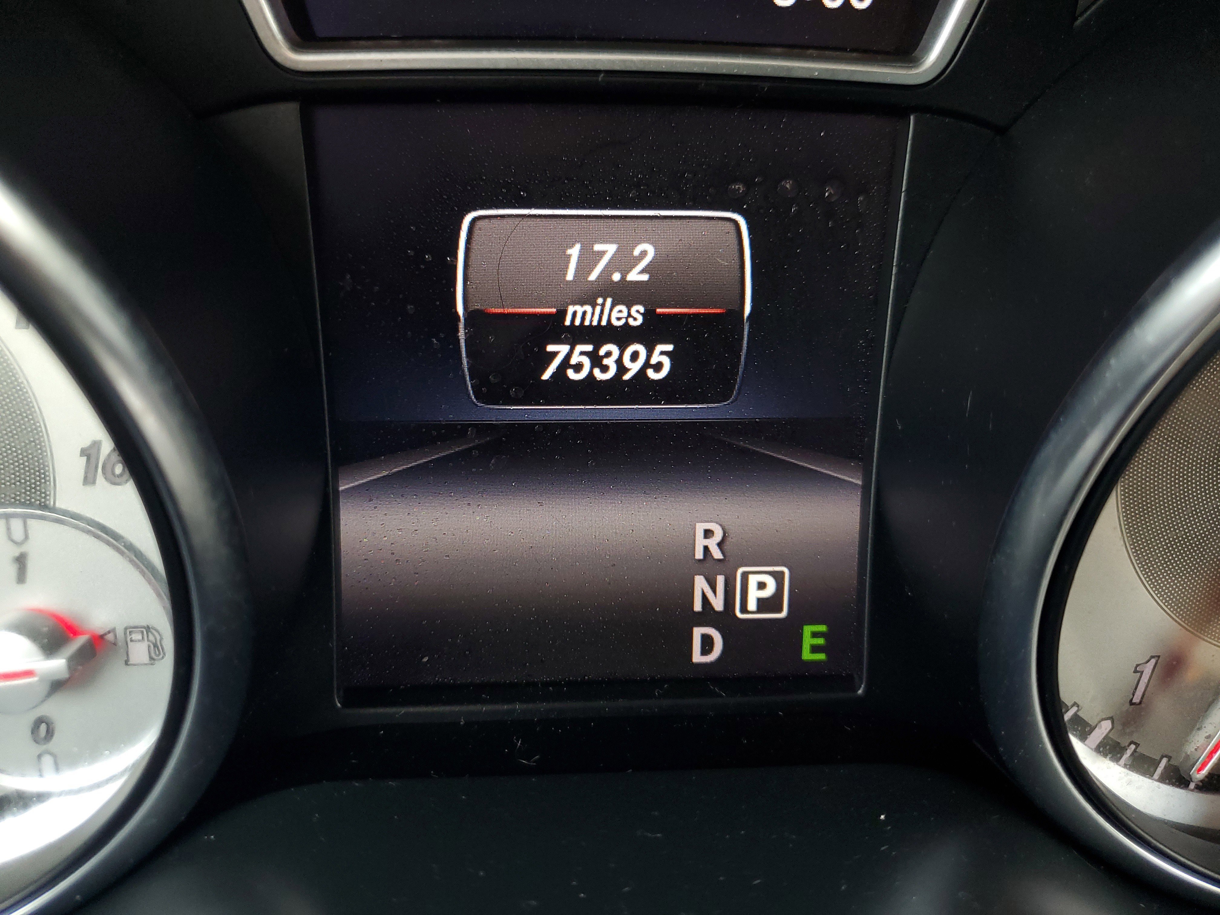 Used 2015 Mercedes-Benz GLA 250 4MATIC image 23