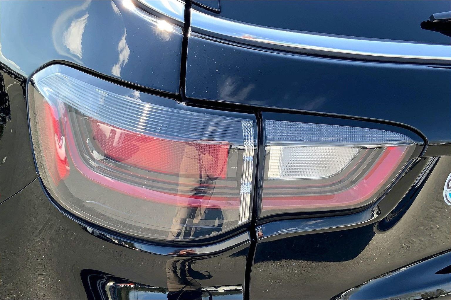 Certified 2022 Jeep Compass Latitude w/ Sun and Sound Group image 27