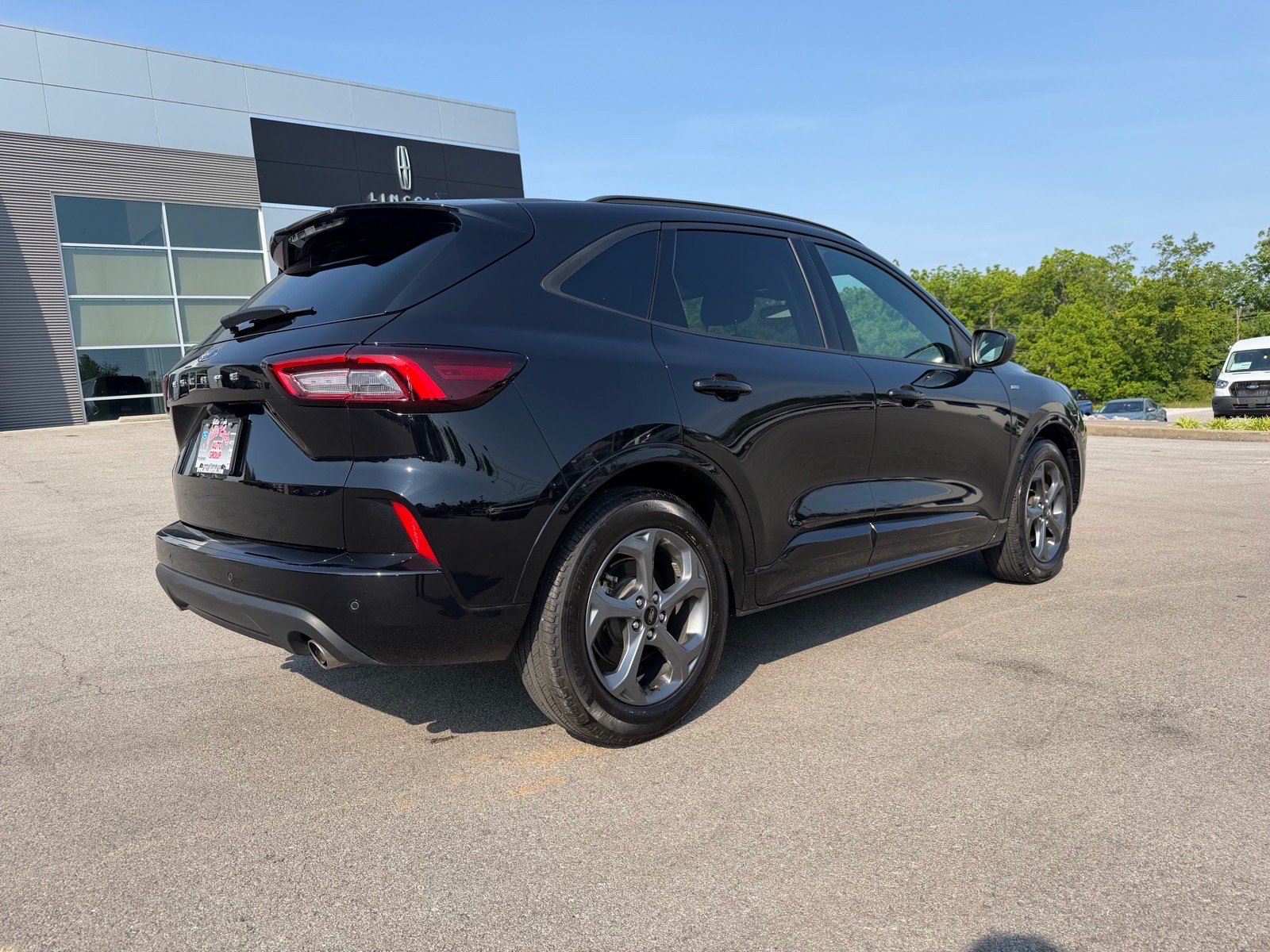 Used 2024 Ford Escape ST-Line w/ Tech Pack #1 FWD image 13