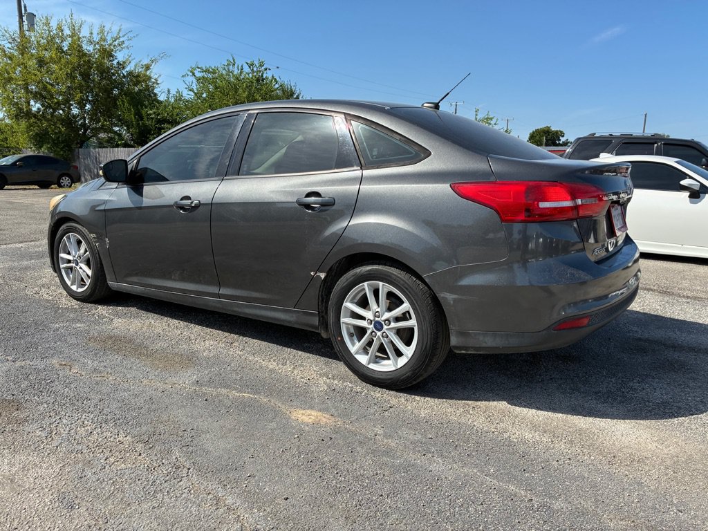 Used 2016 Ford Focus SE FWD image 7