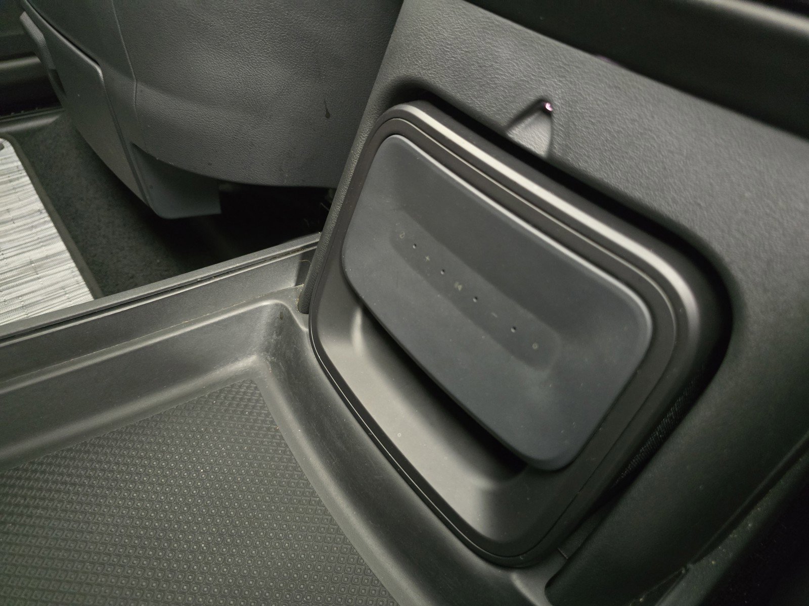 Used 2023 Rivian R1S Launch Edition image 33