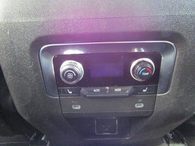 Used 2023 GMC Yukon XL SLT w/ SLT Luxury Package AWD/4WD image 19