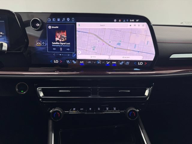Used 2026 Chevrolet Traverse RS w/ LPO, Floor Liner Package FWD image 4