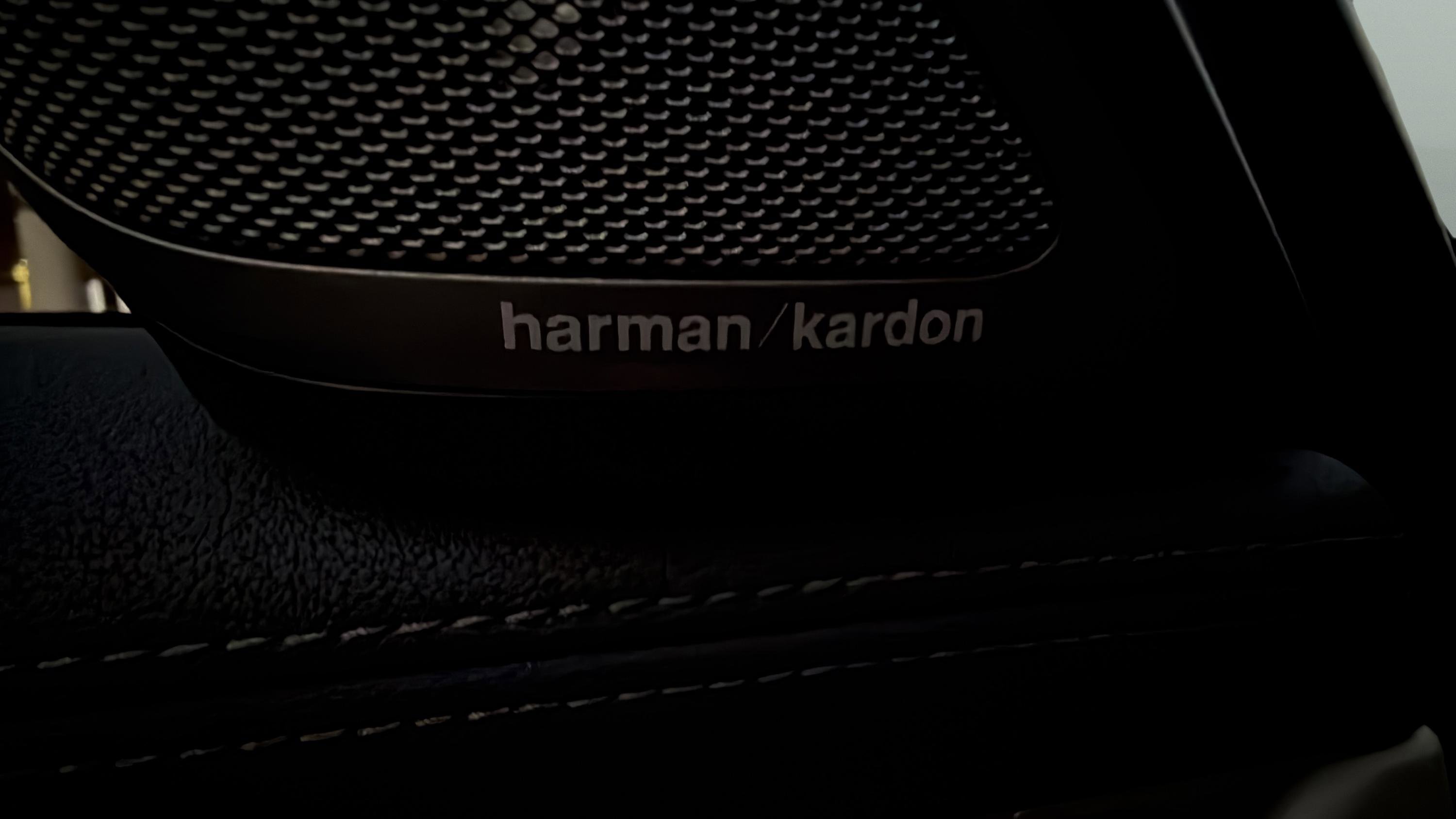 Used 2016 BMW 740i image 32