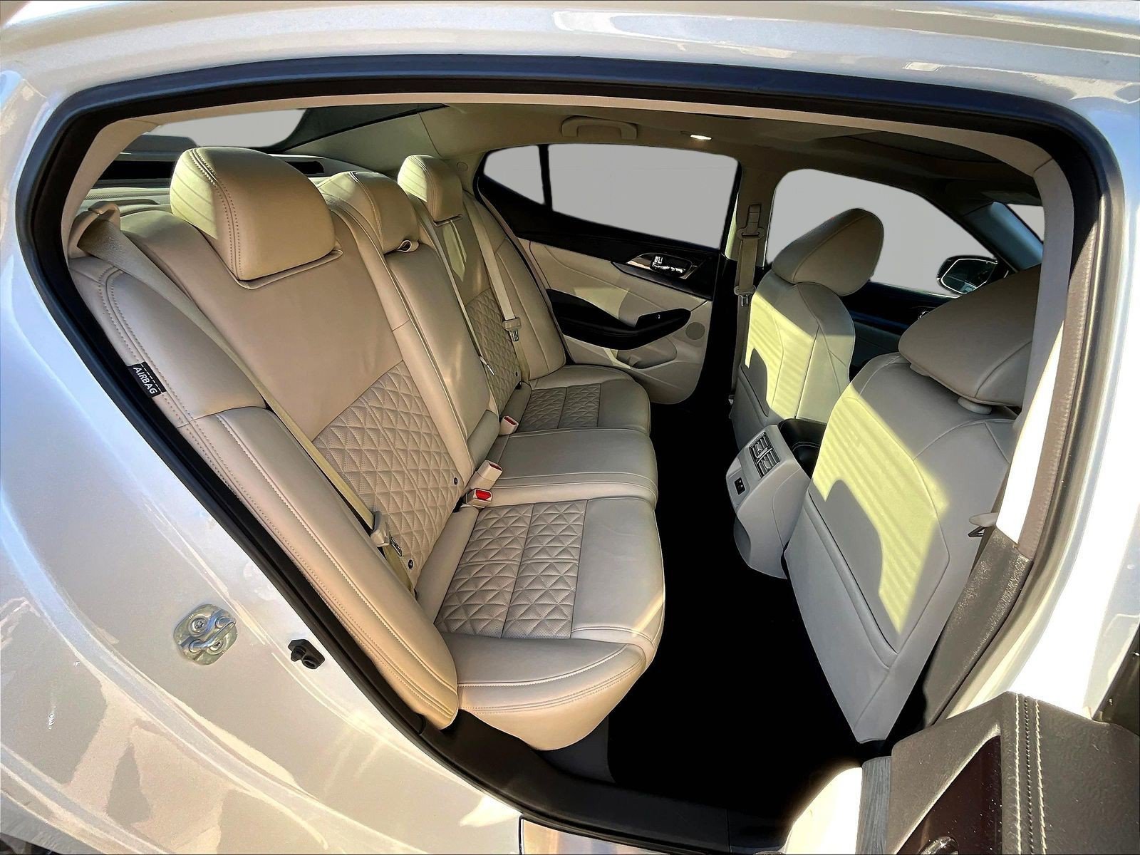 Used 2019 Nissan Maxima Platinum w/ Illumination Package FWD image 25
