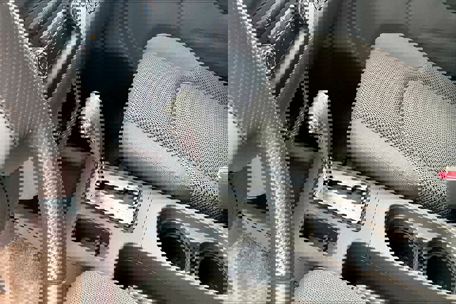 Used 2016 Nissan Frontier SV image 16