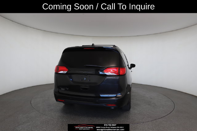 Used 2020 Chrysler Pacifica Touring-L Plus FWD image 16