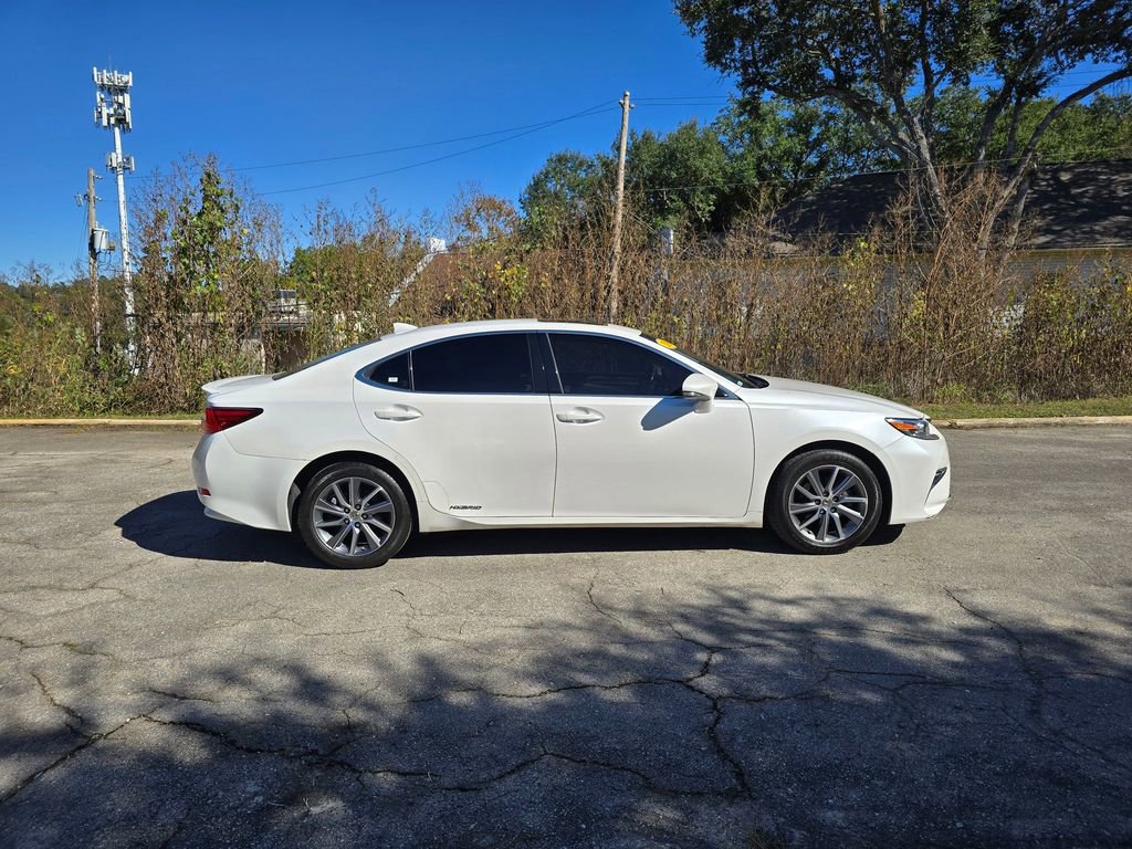 Used 2016 Lexus ES 300h image 7