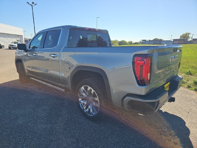 Used 2025 GMC Sierra 1500 Denali w/ Denali Reserve Package AWD/4WD image 3
