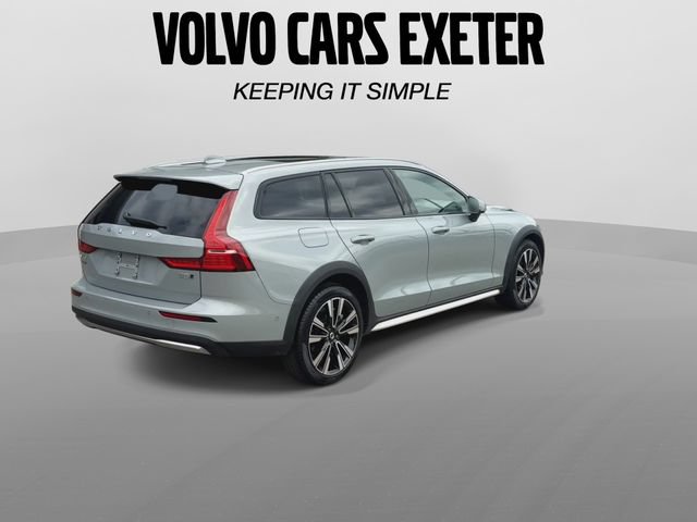 Certified 2025 Volvo V60 B5 Cross Country Ultra AWD/4WD image 11