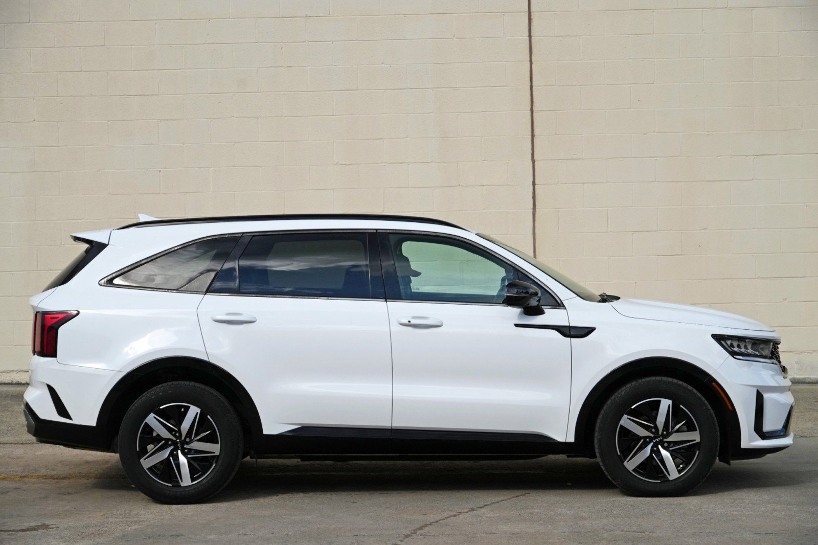Used 2022 Kia Sorento S FWD image 49