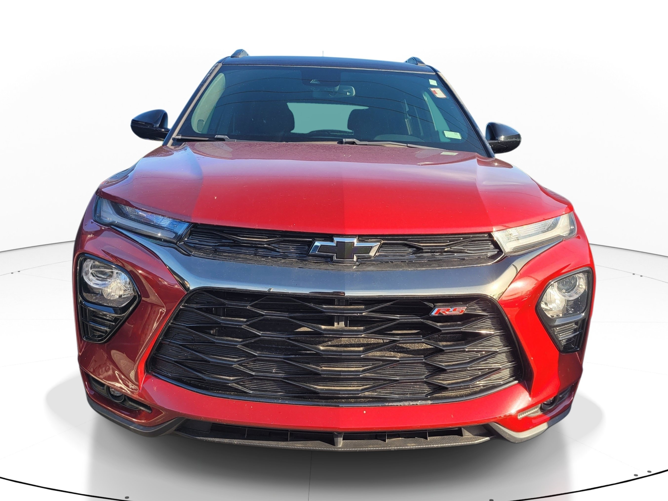 Used 2022 Chevrolet TrailBlazer RS w/ Technology Package FWD image 2