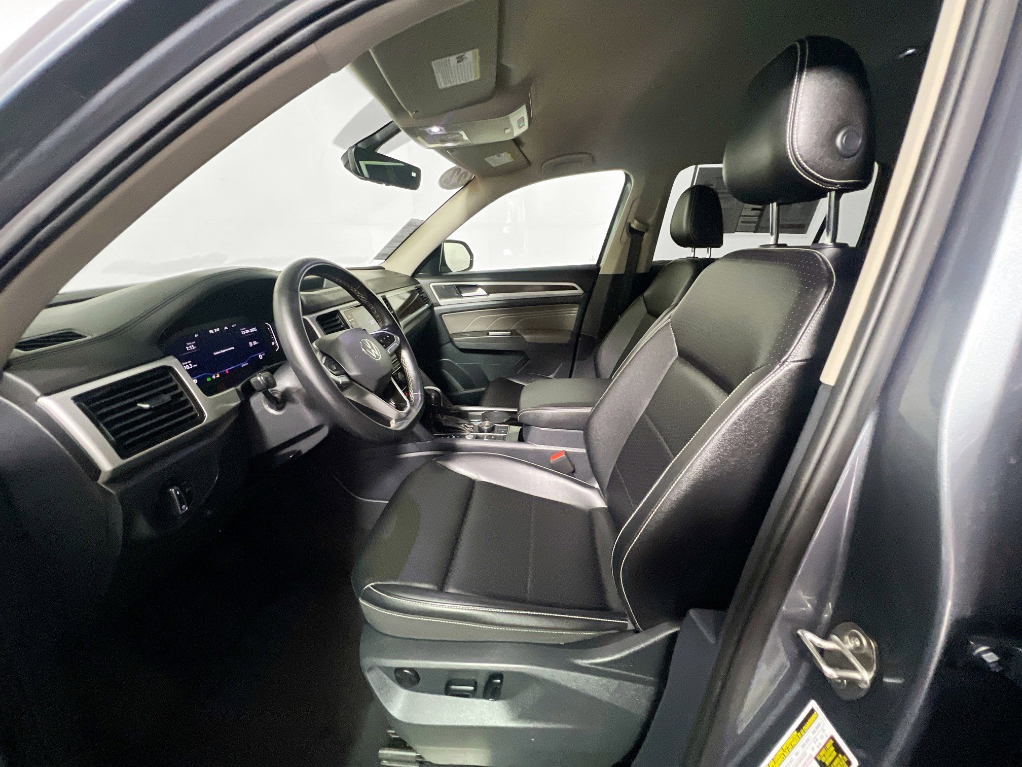 Used 2022 Volkswagen Atlas SE image 14