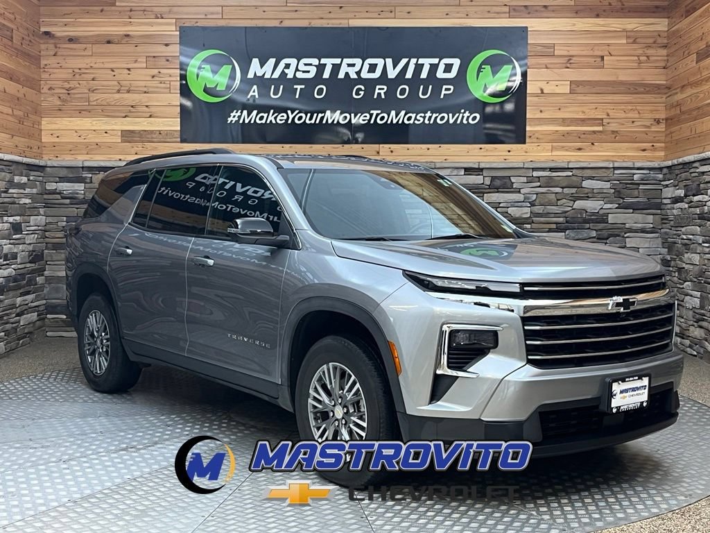 Used 2025 Chevrolet Traverse LT w/ Driver Confidence Package AWD/4WD video 1
