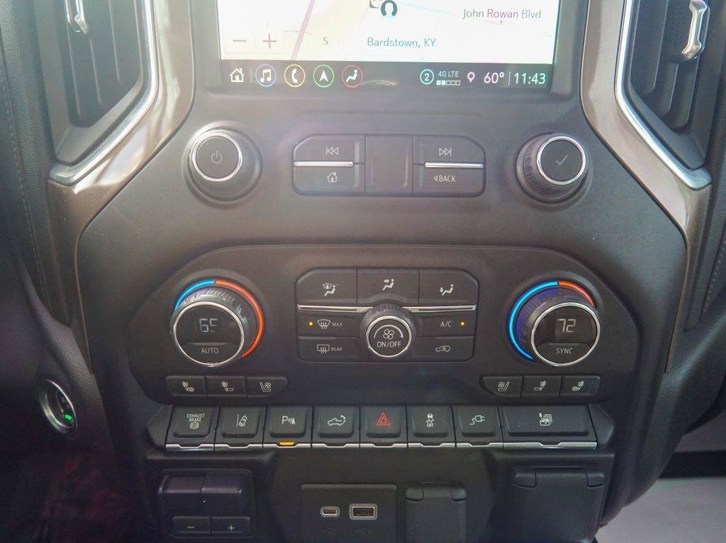 Used 2021 Chevrolet Silverado 3500 High Country AWD/4WD image 30