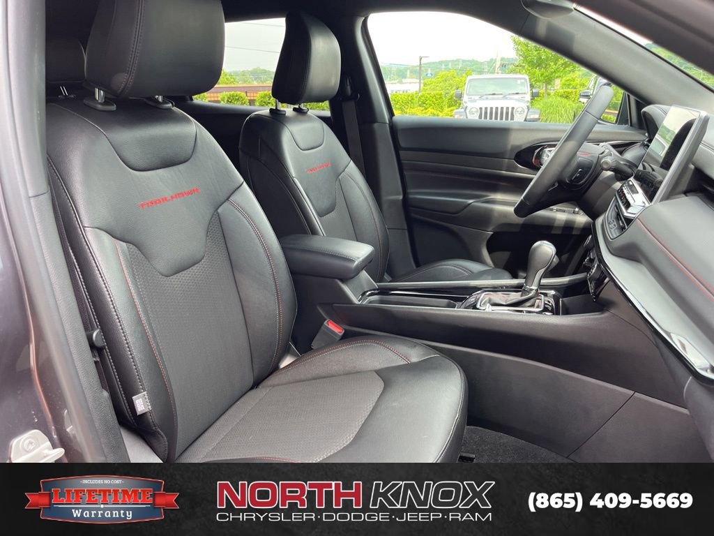 Used 2024 Jeep Compass Trailhawk AWD/4WD image 27