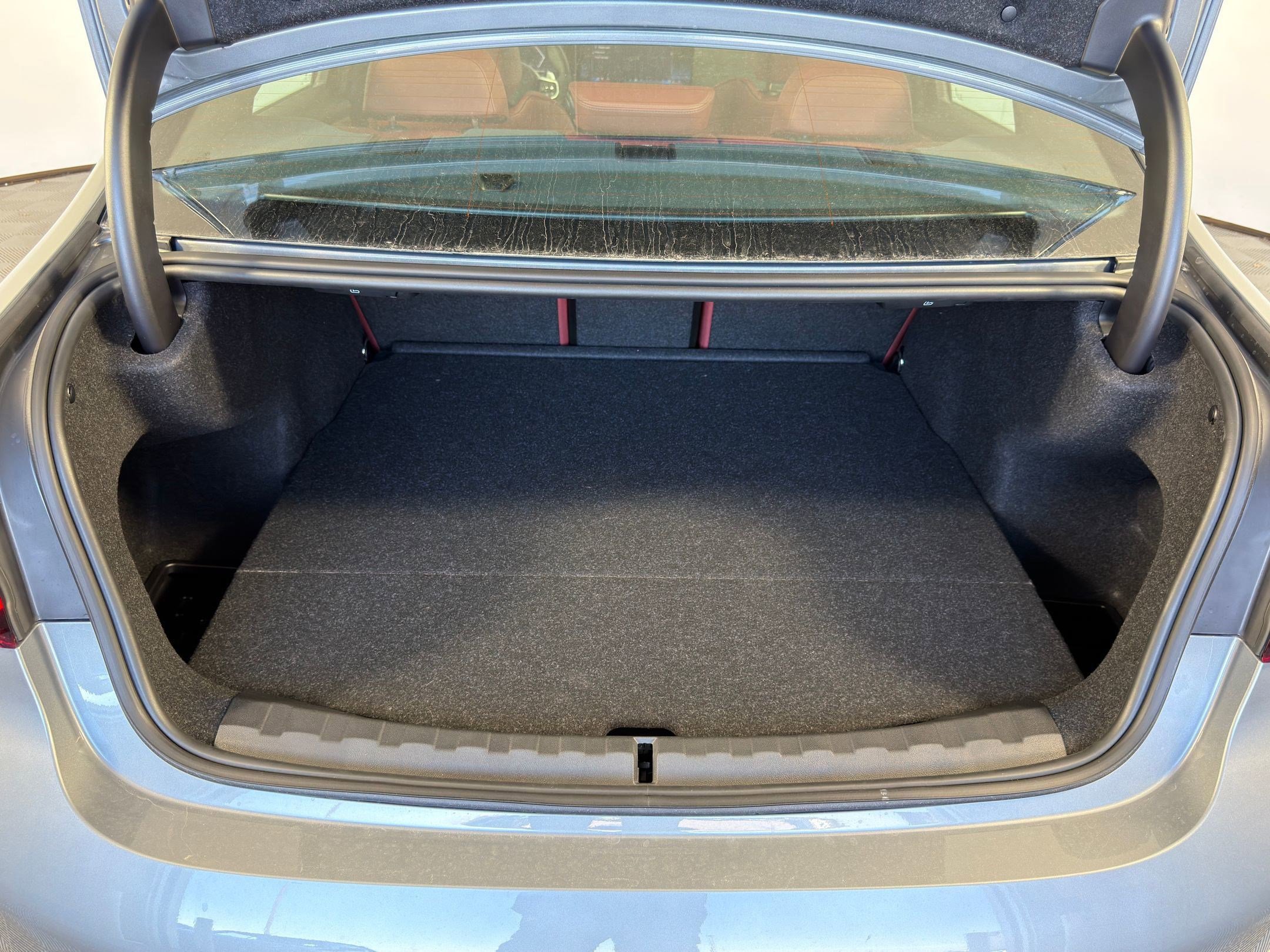 Used 2026 BMW 330i Sedan w/ M Sport Package image 30