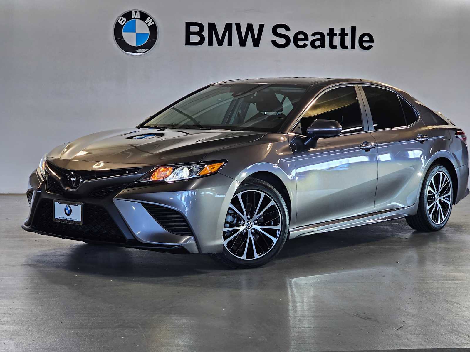 Used 2020 Toyota Camry SE