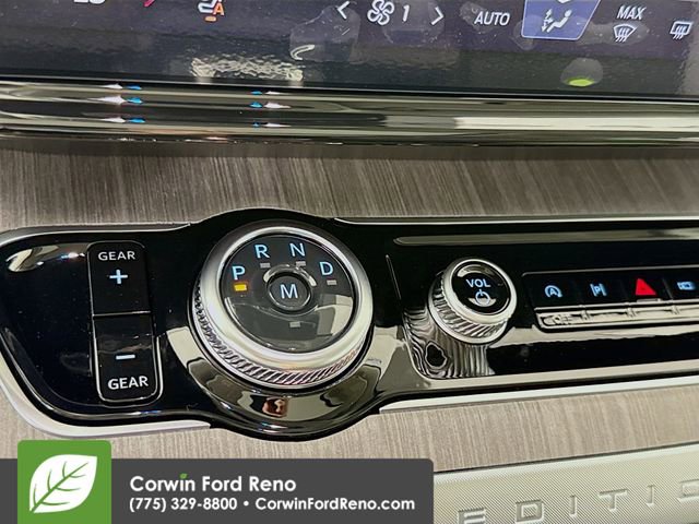 New 2025 Ford Expedition Platinum w/ Platinum Ultimate Package image 19