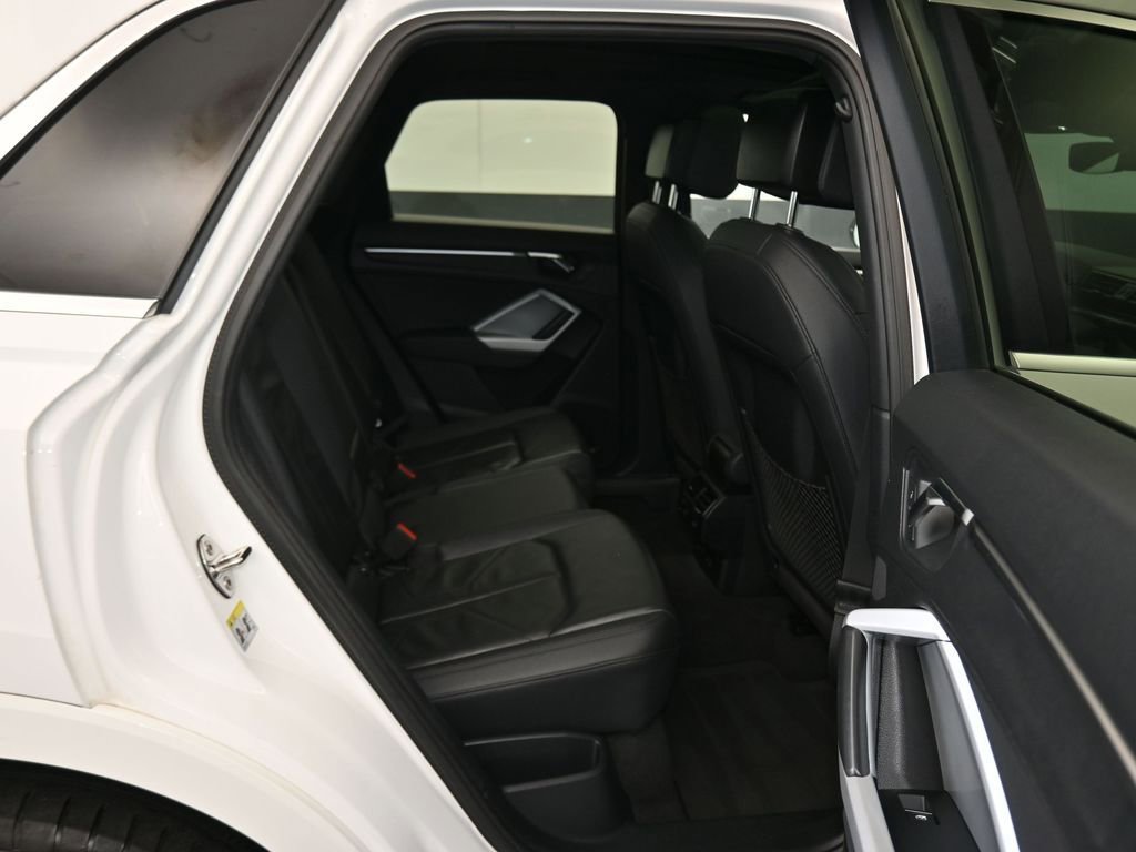 Used 2023 Audi Q3 2.0T Premium AWD/4WD image 38