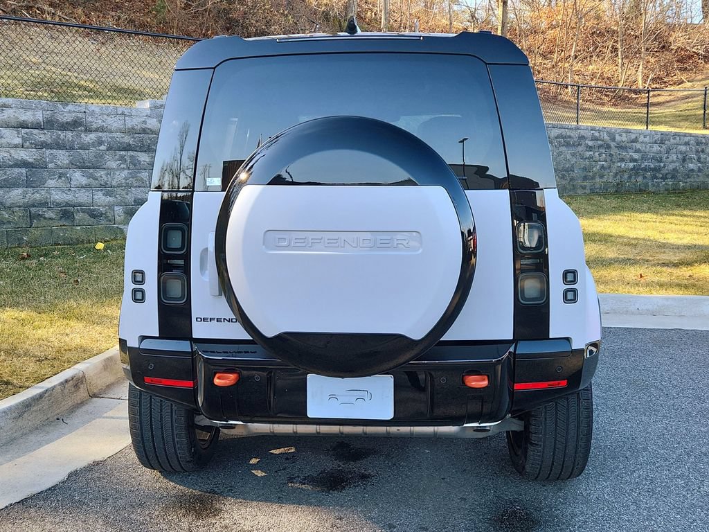 New 2026 Land Rover Defender 110 X AWD/4WD image 7