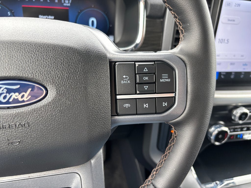 Used 2025 Ford F150 Lariat w/ Tow/Haul Package AWD/4WD image 16