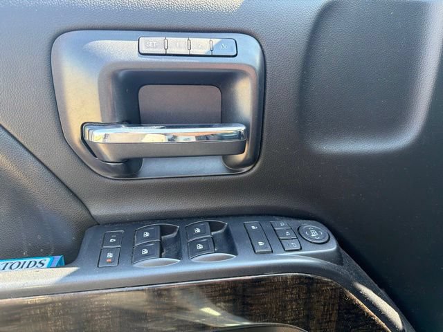 Used 2016 GMC Sierra 2500 Denali w/ Duramax Plus Package AWD/4WD image 10