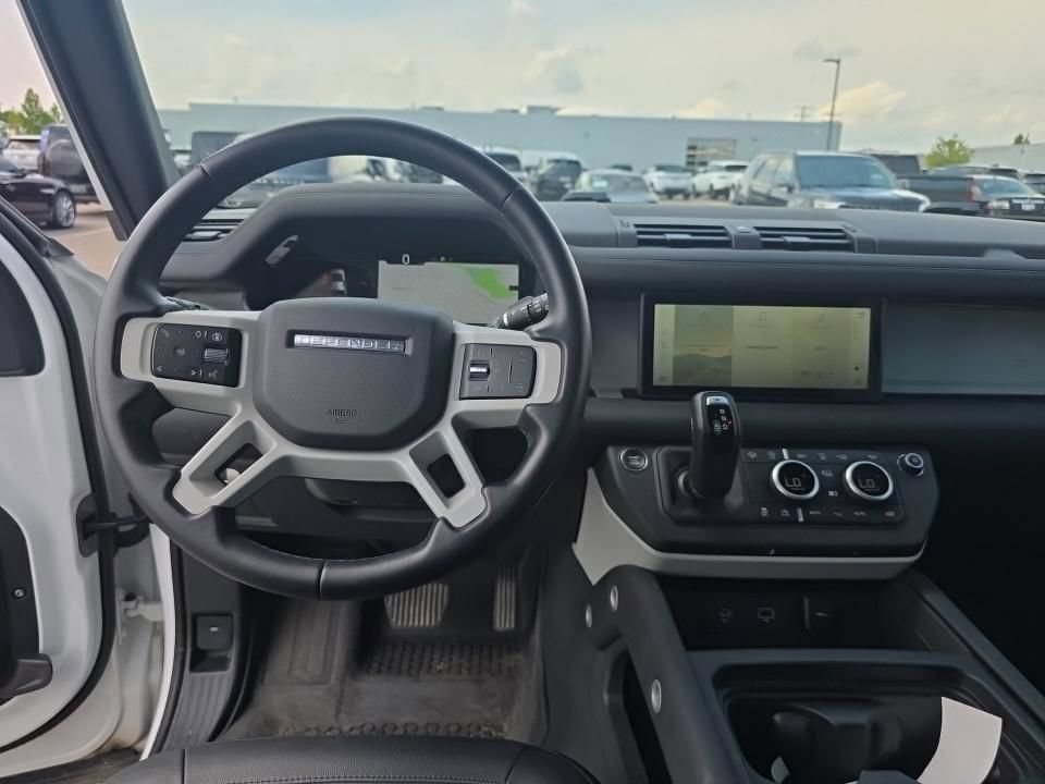 Used 2024 Land Rover Defender 110 S AWD/4WD image 9