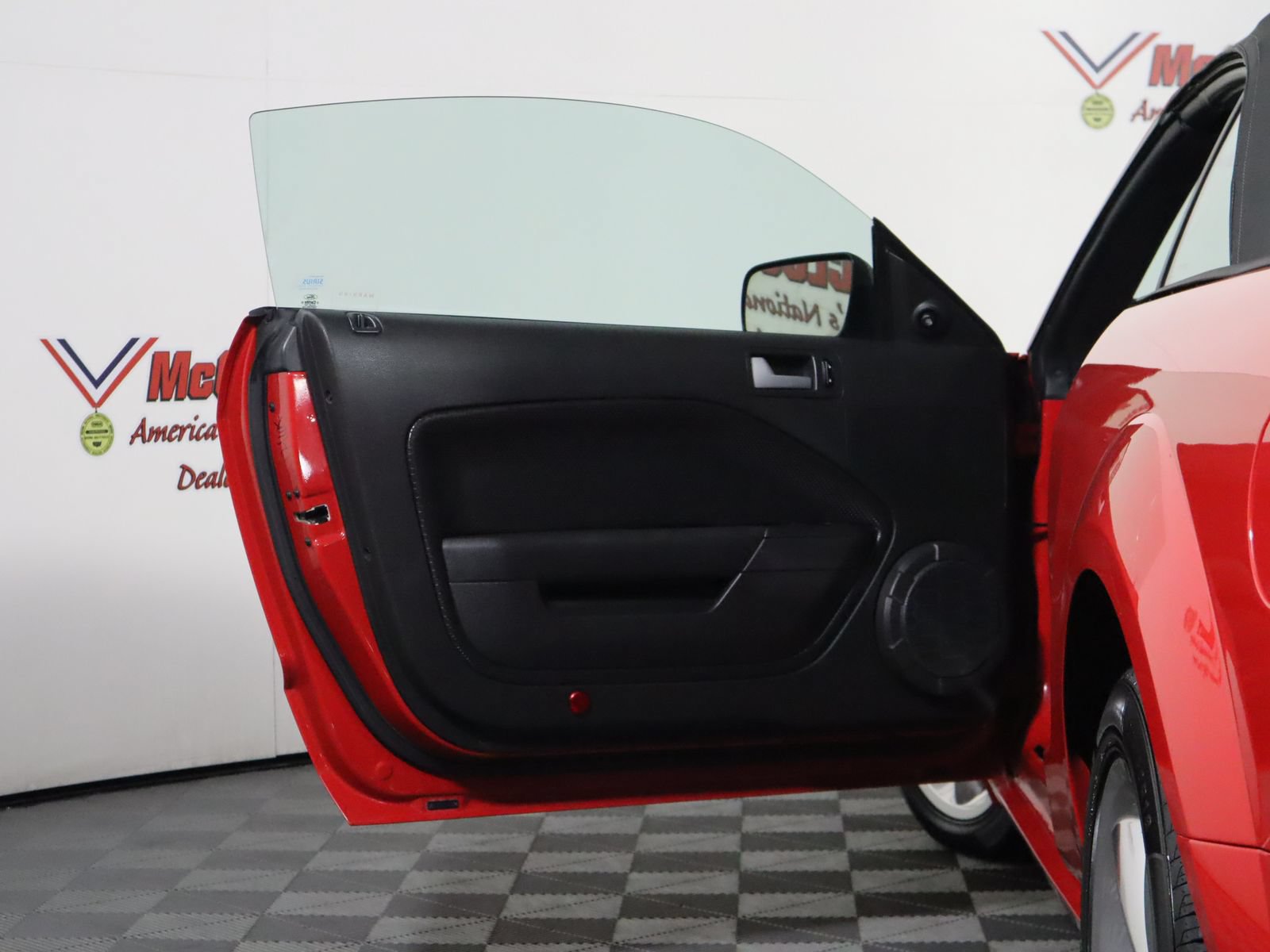 Used 2008 Ford Mustang GT RWD image 32