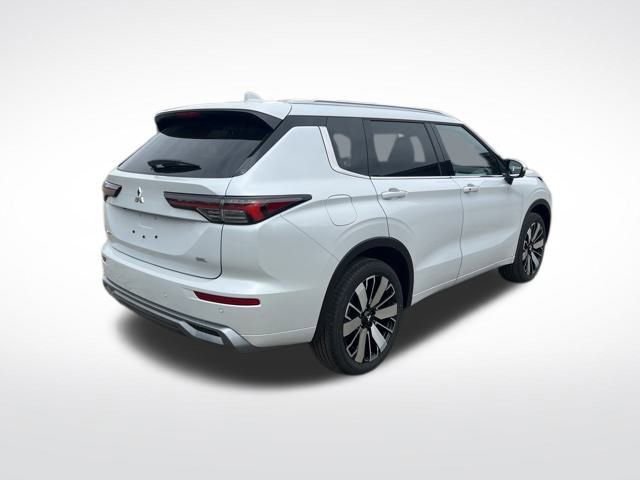 Used 2025 Mitsubishi Outlander SEL image 7
