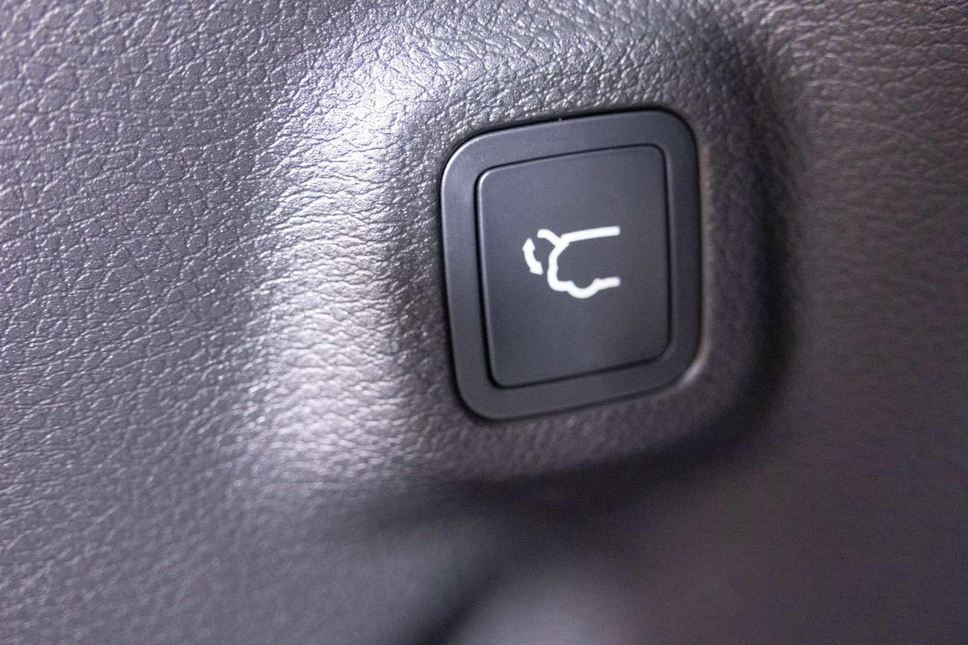 New 2026 Jeep Compass Limited image 33