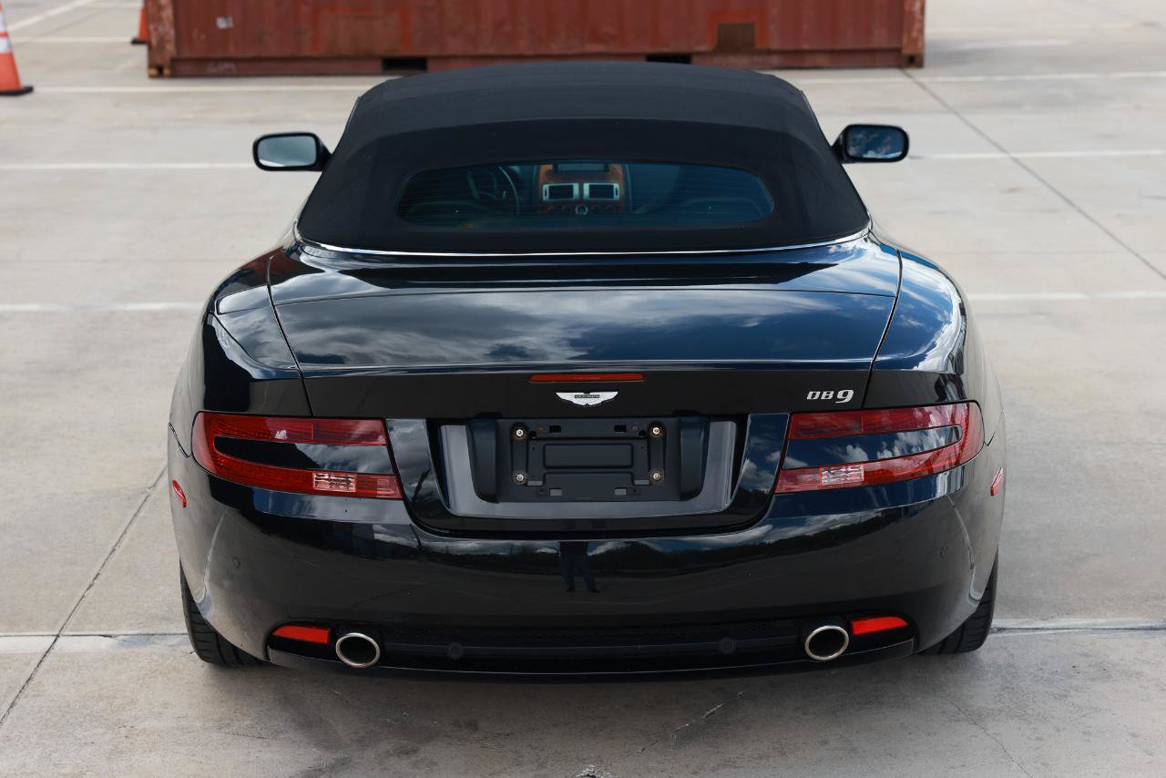 Used 2006 Aston Martin DB9 Volante RWD image 9