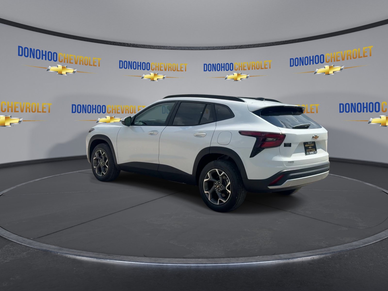 New 2026 Chevrolet Trax LT w/ LT Convenience Package FWD image 9