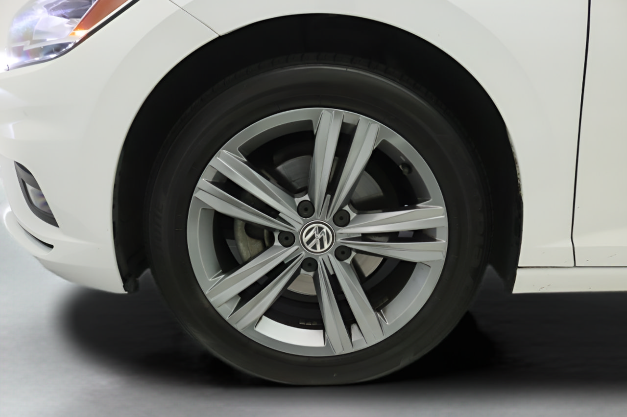 Used 2019 Volkswagen Jetta R-Line FWD image 27