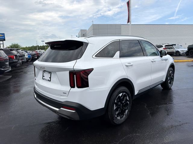 Used 2024 Kia Sorento S AWD/4WD image 4