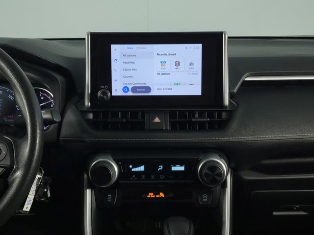 Used 2024 Toyota RAV4 LE image 22